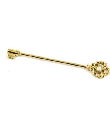 industrial-llave-dorada-yanni-piercing