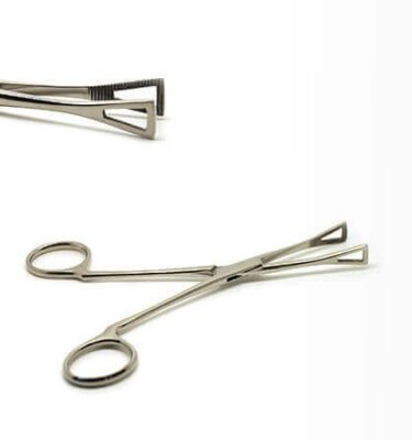 862 Pinza Triangular Cerrada Yanni Piercing