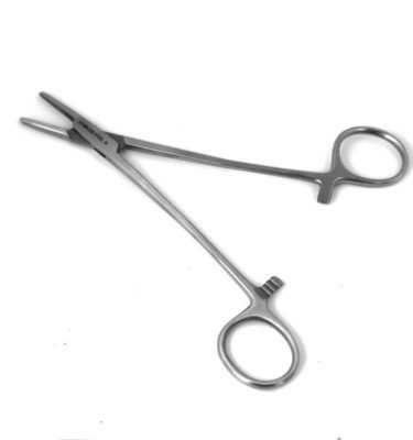 pinza-mosquito-yanni-piercing