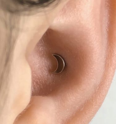 nostril yanni piercing titanio grado implante ASTM F136 moon luna conch