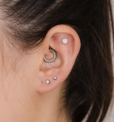 Diseño Etnico White Flower Circonitas