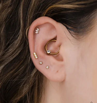 Diseño Tiara Line Circonitas Bcr