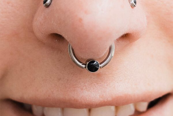 Yanni Piercing Aro Clicker Tiara Septum Nostril